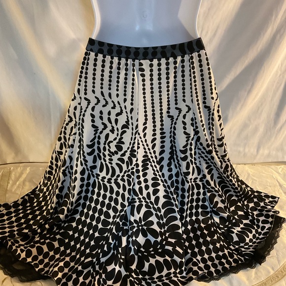 Alberto Makali skirt black white lace size 6 - Picture 6 of 8